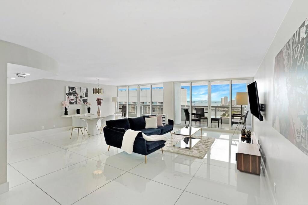 Ferienwohnung Enchanted! Miami Skyline & Water Views Exterior foto