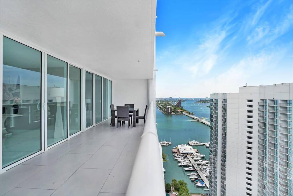 Ferienwohnung Enchanted! Miami Skyline & Water Views Exterior foto